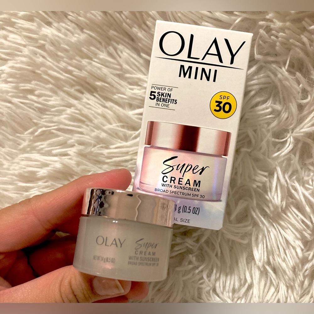 Olay - Super Glow Essentials - Picture 4 of 13